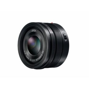 Panasonic Leica 15mm f/1.7 – Musta Panasonic Leica 15mm f/1.7 – Musta