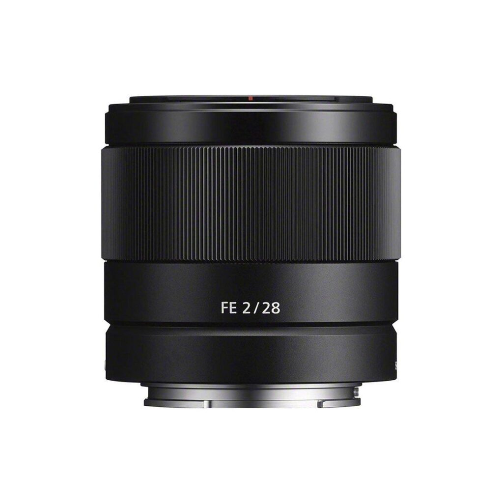 Sony FE 28mm f/2 Sony FE 28mm f/2
