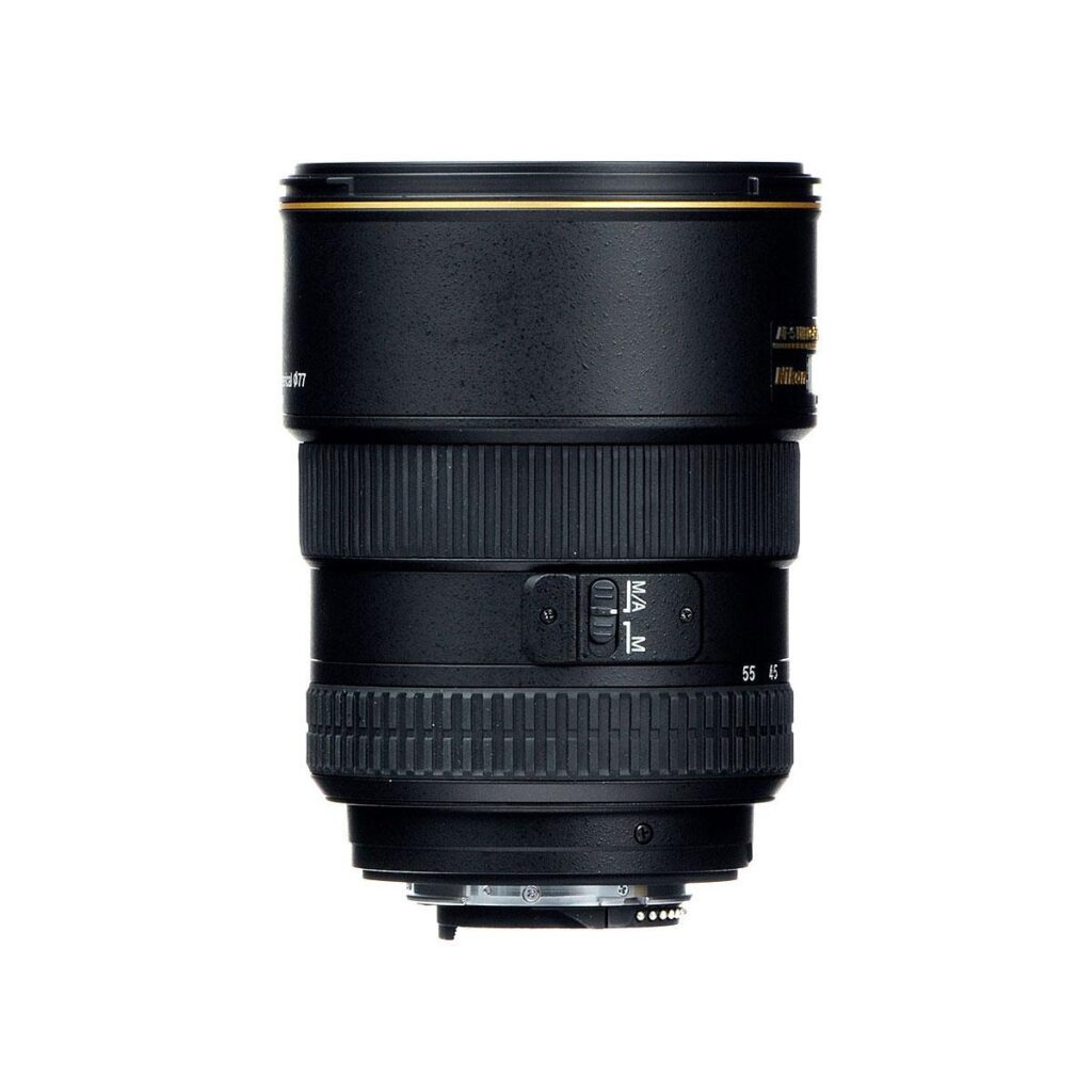 Nikon AF-S DX Nikkor 17-55mm f/2.8G IF-ED Nikon AF-S DX Nikkor 17-55mm f/2.8G IF-ED