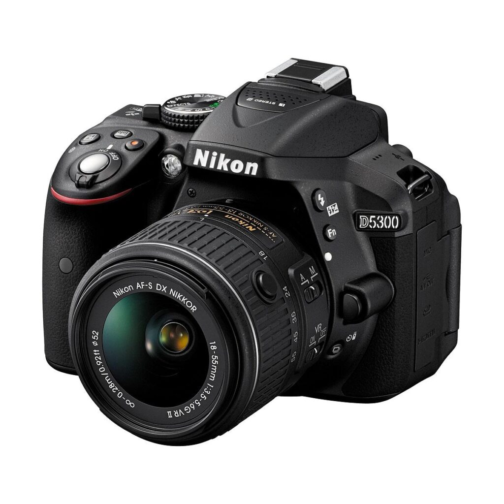 Nikon D5300 + 18-55 VR II Nikon D5300 + 18-55 VR II