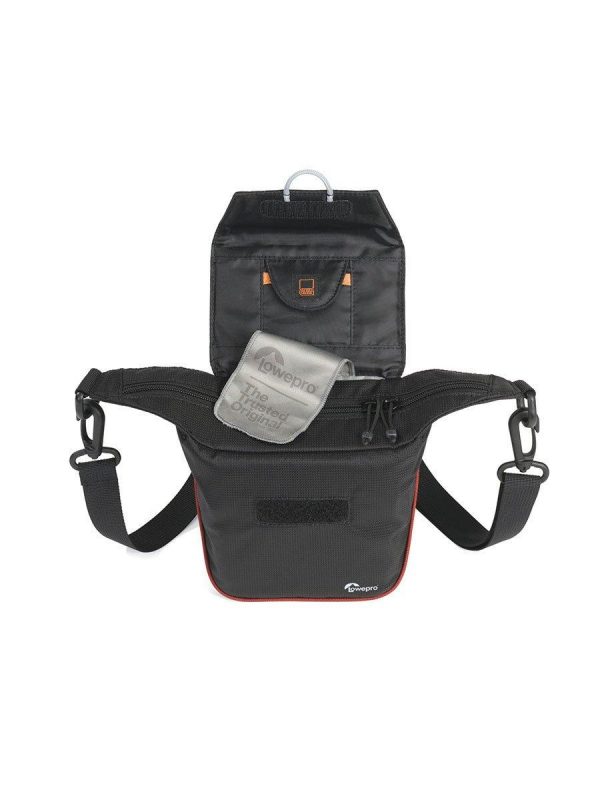 Lowepro Compact Courier 80 musta
