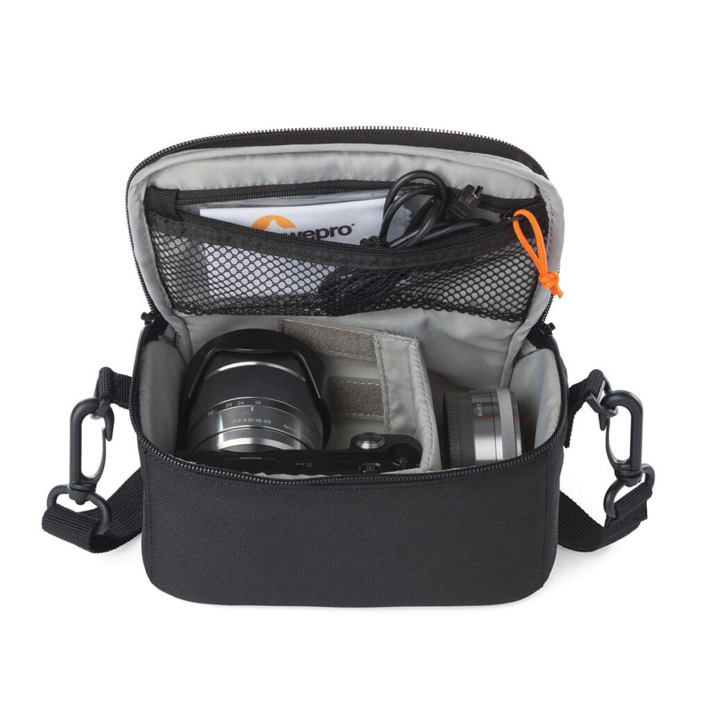 Lowepro Format 110 Musta Lowepro Format 110 Musta