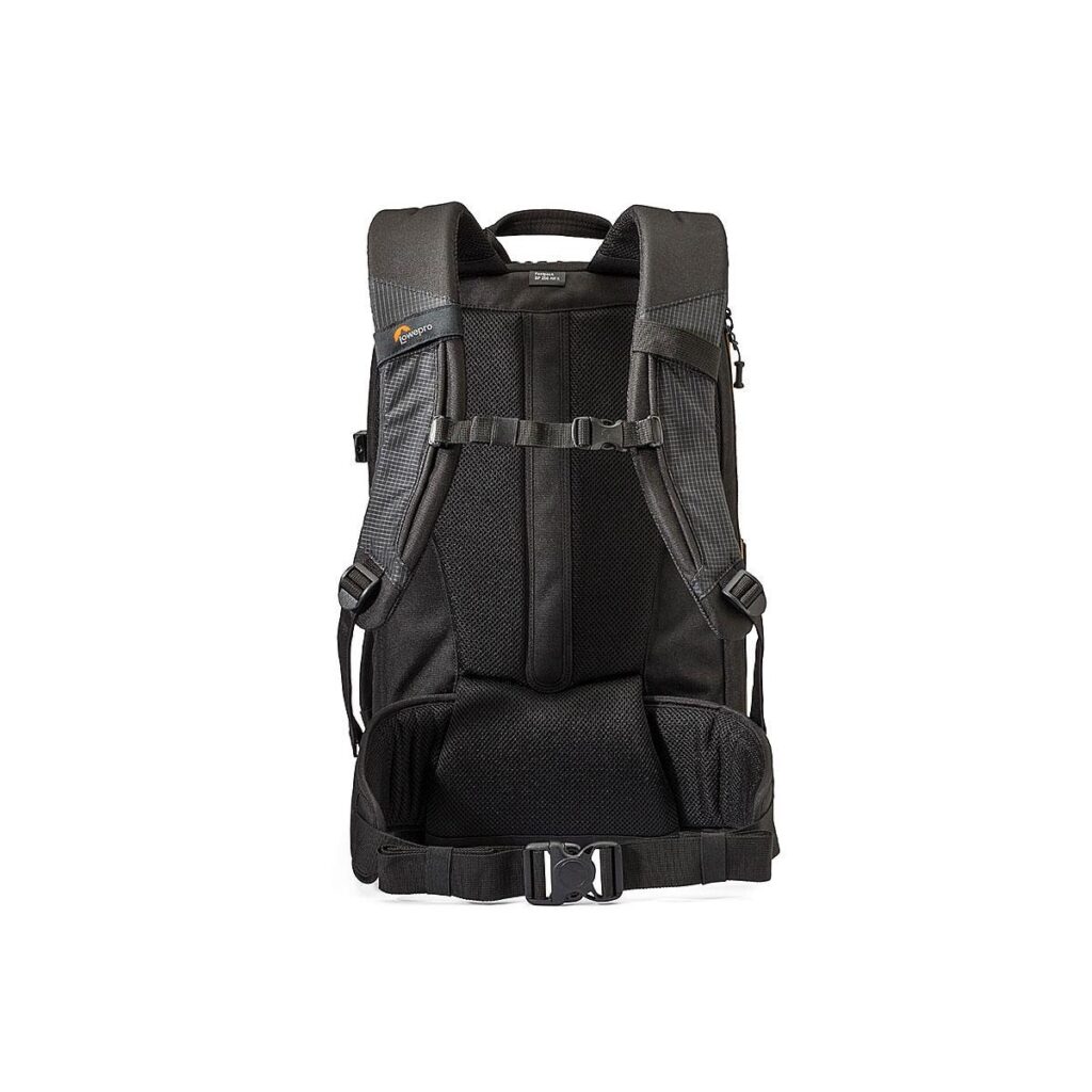 Lowepro_Fastpack_250_AW_0001 Lowepro Fastpack 250 AW II -reppu näkyy selästä, ja siinä on pehmustetut olkahihnat, säädettävä rintahihna, pehmustettu lantiovyö ja hengittävä verkkomainen selkäpaneeli mukavaa kantamista varten.
