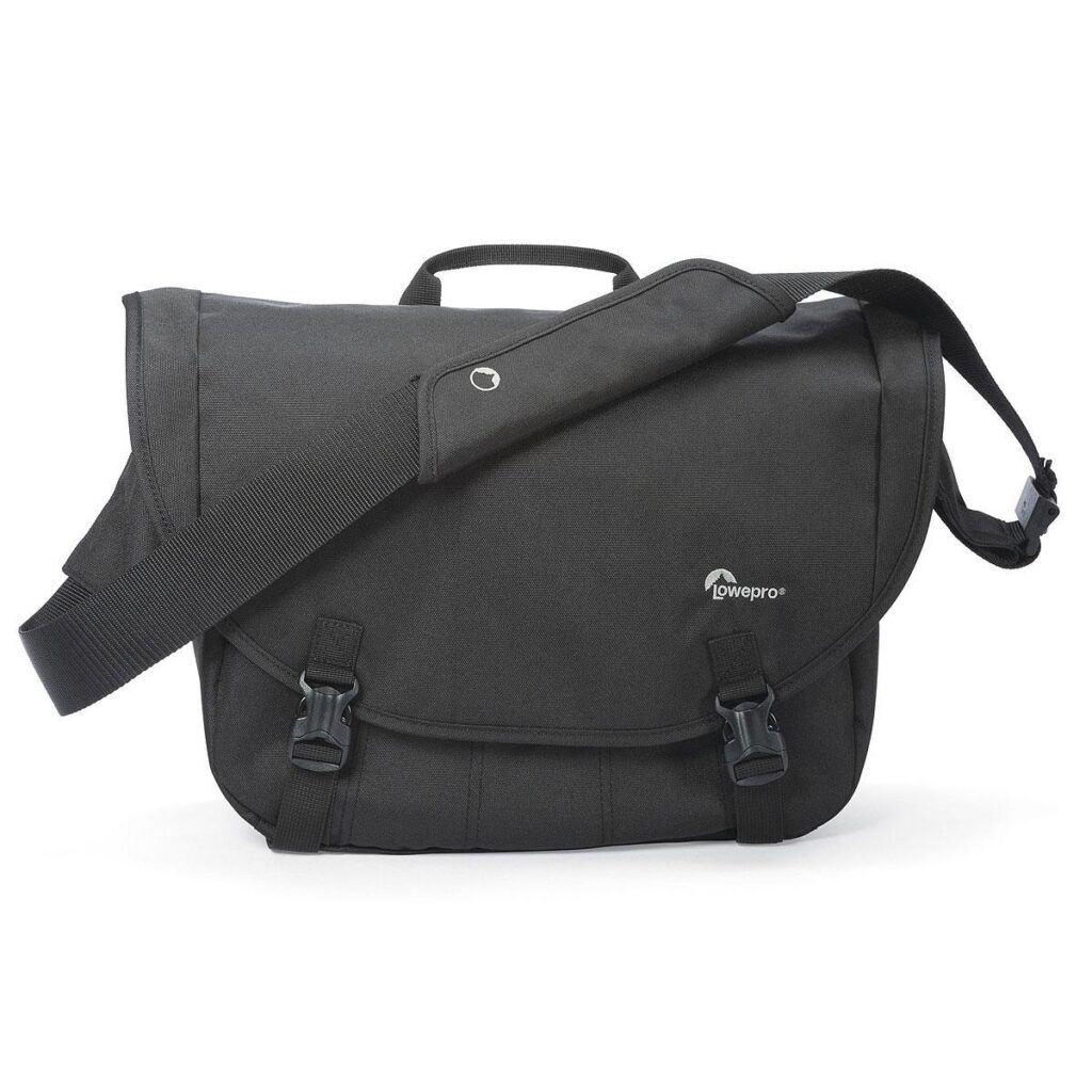 Lowepro Passport Messenger musta Lowepro Passport Messenger musta