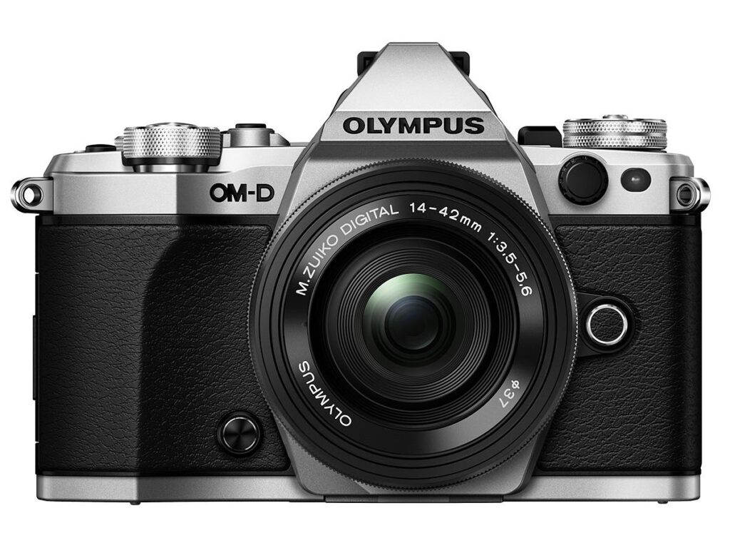 Olympus OM-D E-M5 MK II hopea + M.Zuiko 14-42mm EZ – musta Olympus OM-D E-M5 MK II hopea + M.Zuiko 14-42mm EZ – musta