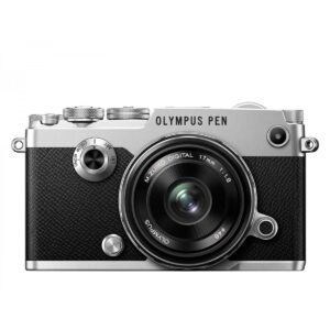 Olympus Pen-F runko hopea + 17mm 1.8 musta Olympus Pen-F runko hopea + 17mm 1.8 musta