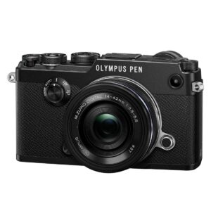 Olympus Pen-F runko musta + 14-42mm EZ musta Olympus Pen-F runko musta + 14-42mm EZ musta
