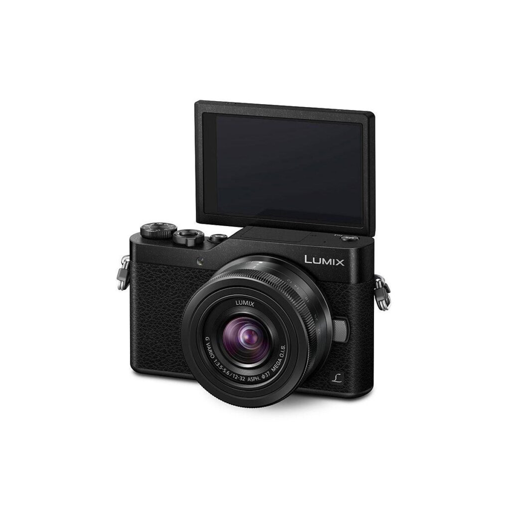 Panasonic Lumix DC-GX800 + 12-32/3,5-5,6 Musta Panasonic Lumix DC-GX800 + 12-32/3,5-5,6 Musta