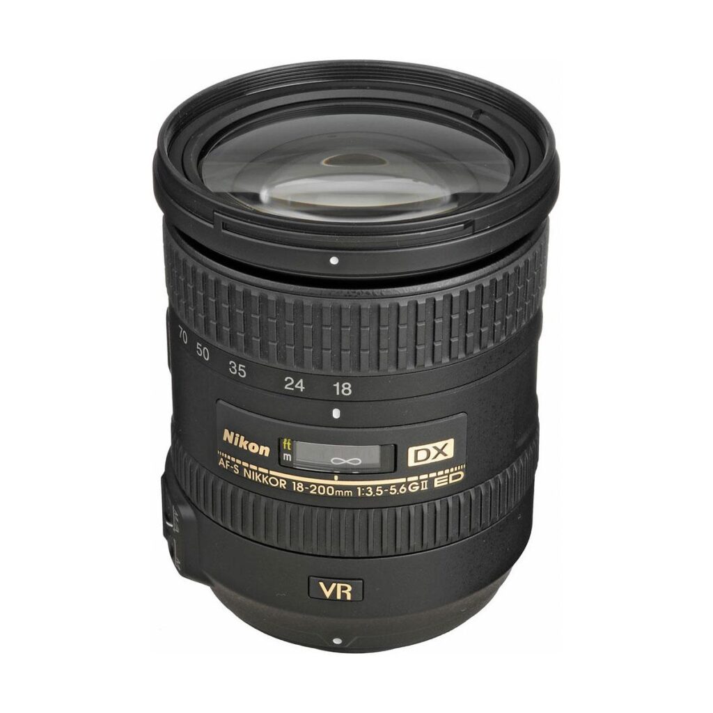 Nikon AF-S DX Nikkor 18-200mm f/3.5-5.6G ED VR II Nikon AF-S DX Nikkor 18-200mm f/3.5-5.6G ED VR II