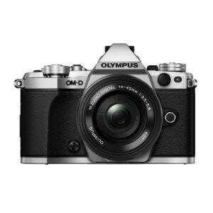 Olympus OM-D E-M5 MK II hopea + M.Zuiko 14-42mm EZ – musta Olympus OM-D E-M5 MK II hopea + M.Zuiko 14-42mm EZ – musta
