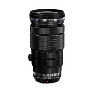 om_40-150mm_04 Musta OM System M.Zuiko Digital ED 40-150mm f/2.8 PRO -objektiivi (200€ käteispalautus) seisoo pystyasennossa valkoisella taustalla, ja siinä näkyvät zoomaus- ja tarkennusrenkaat, objektiivin merkinnät, jalustakiinnitys ja tuotemerkki.