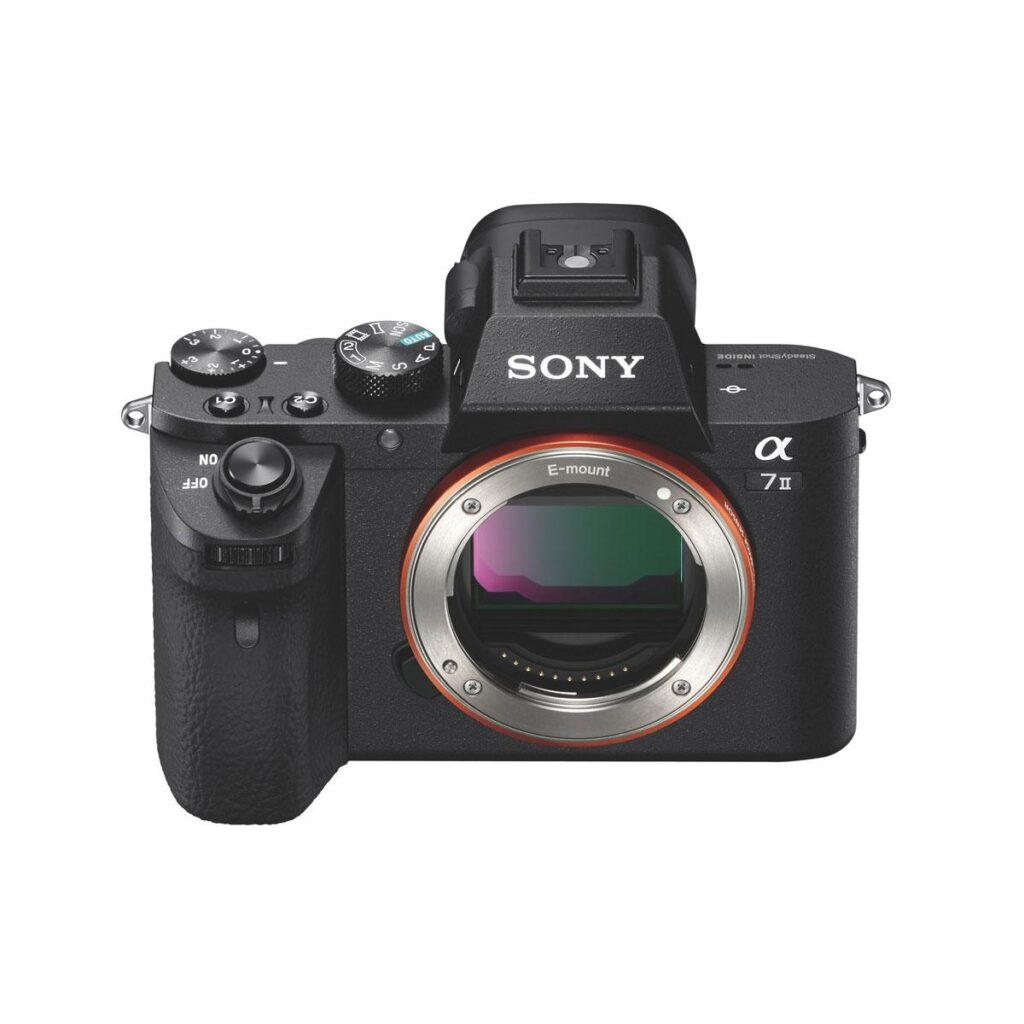 Sony A7 Mark II + FE 28-70/3,5-5,6 OSS Sony A7 Mark II + FE 28-70/3,5-5,6 OSS