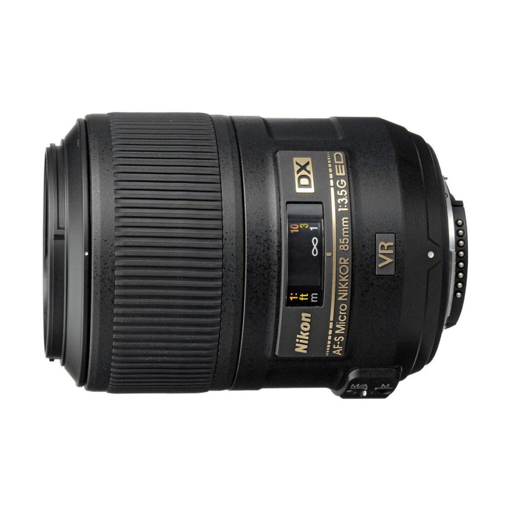 Nikon AF-S DX Micro-Nikkor 85mm f/3.5G ED VR Nikon AF-S DX Micro-Nikkor 85mm f/3.5G ED VR