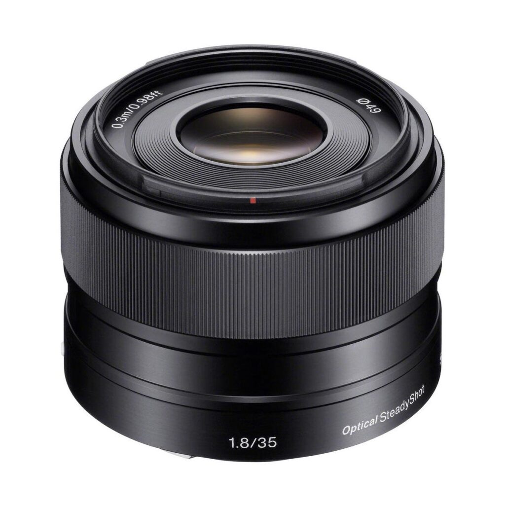 Sony E 35mm f/1.8 OSS Sony E 35mm f/1.8 OSS