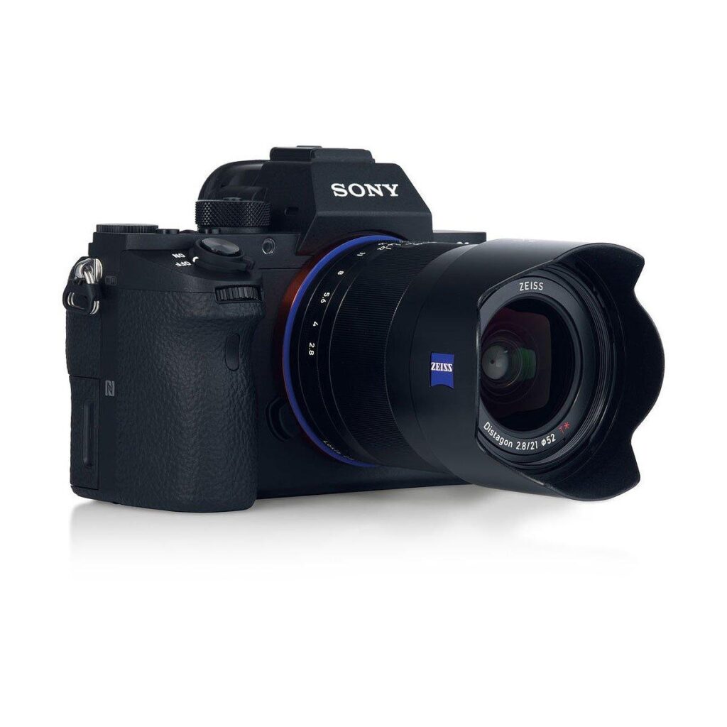 Zeiss Loxia 21mm f/2.8 Zeiss Loxia 21mm f/2.8