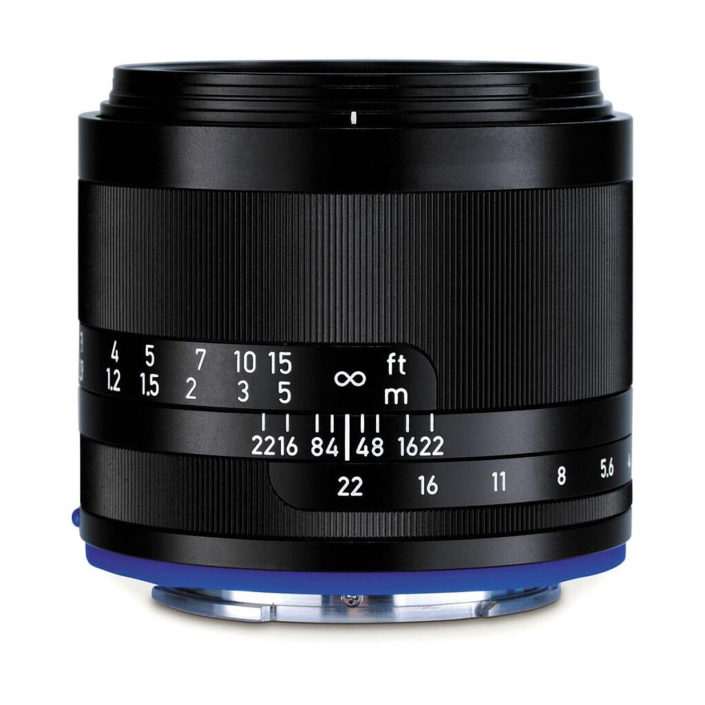 Zeiss Loxia 50mm f/2 Planar T* Zeiss Loxia 50mm f/2 Planar T*