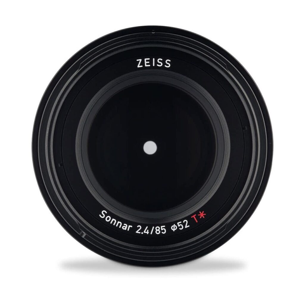 Zeiss Loxia 85mm f/2.4 Zeiss Loxia 85mm f/2.4