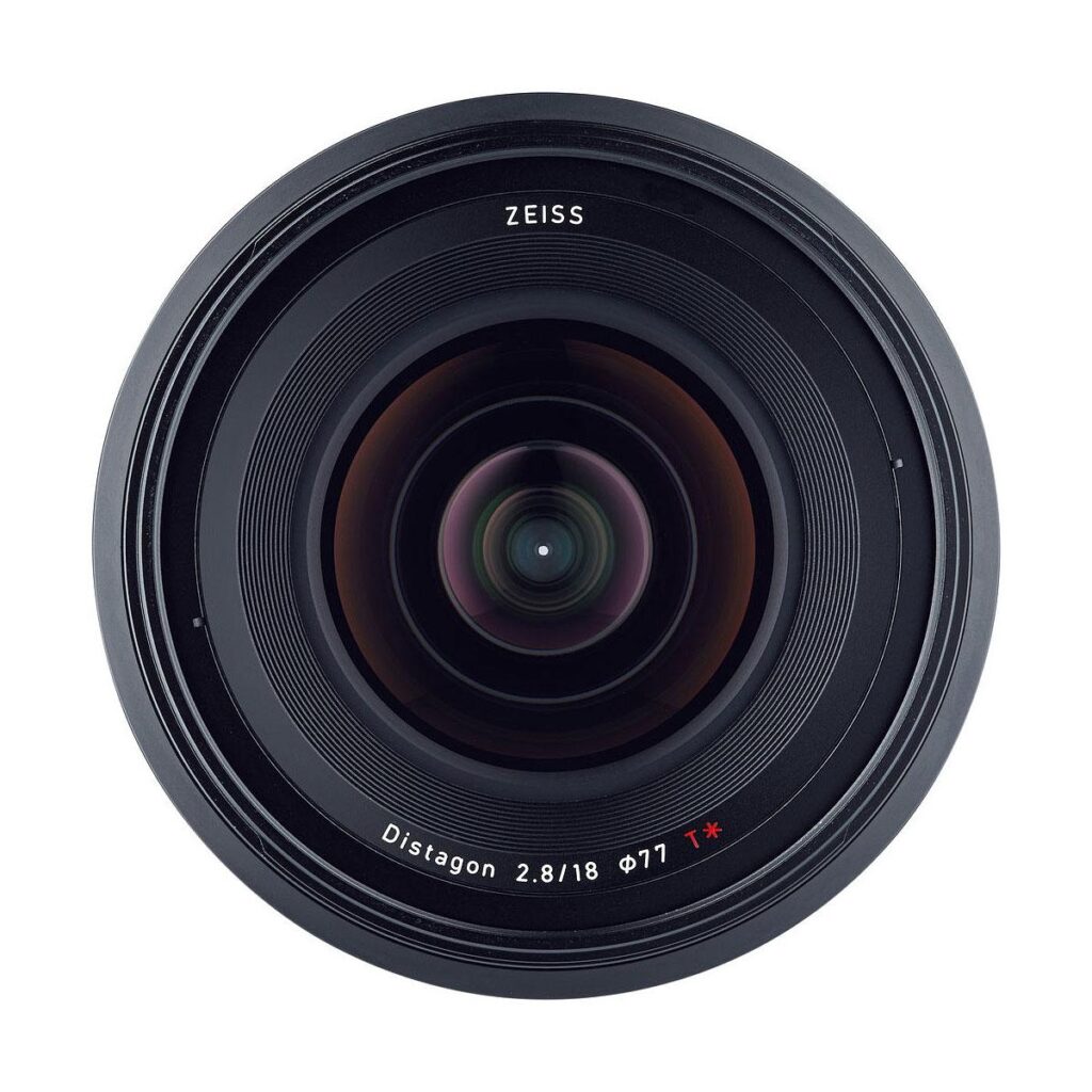 Zeiss Milvus 18mm f/2.8 Distagon T* ZE – Canon EF Zeiss Milvus 18mm f/2.8 Distagon T* ZE – Canon EF