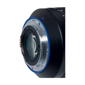Zeiss Milvus 35mm f/2 Distagon T* ZE – Canon EF Zeiss Milvus 35mm f/2 Distagon T* ZE – Canon EF