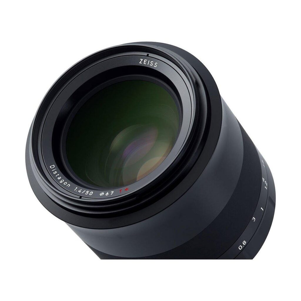 Zeiss Milvus 50mm f/1.4 Distagon T* ZE – Canon EF Zeiss Milvus 50mm f/1.4 Distagon T* ZE – Canon EF