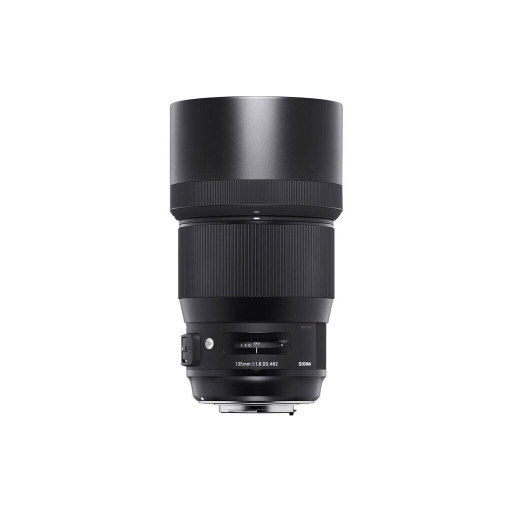 Sigma 135mm f/1.8 Art – Canon EF / EF-S Sigma 135mm f/1.8 Art – Canon EF / EF-S