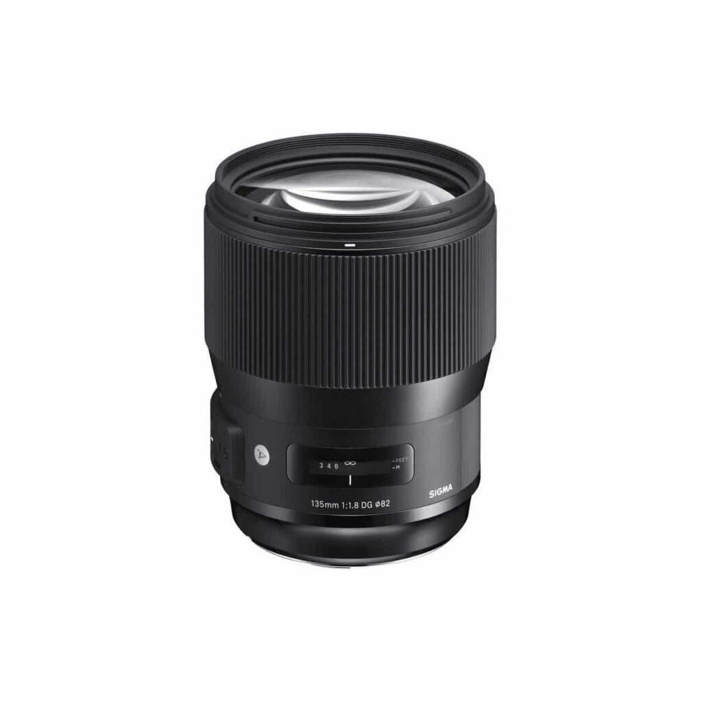 Sigma 135mm f/1.8 Art – Canon EF / EF-S Sigma 135mm f/1.8 Art – Canon EF / EF-S