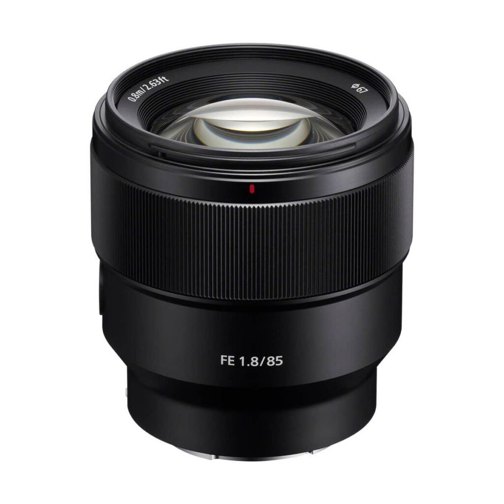 Sony FE 85mm f/1.8 Sony FE 85mm f/1.8