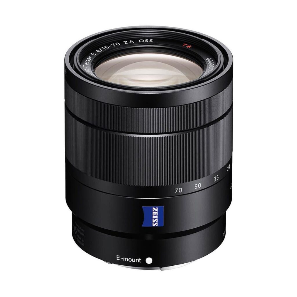 Sony FE Vario-Tessar T* E 16-70mm f/4 ZA OSS Sony FE Vario-Tessar T* E 16-70mm f/4 ZA OSS