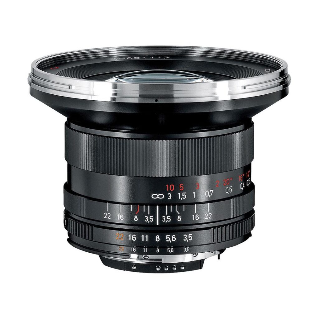 Zeiss 18mm f/3.5 Distagon T* – Nikon F Zeiss 18mm f/3.5 Distagon T* – Nikon F