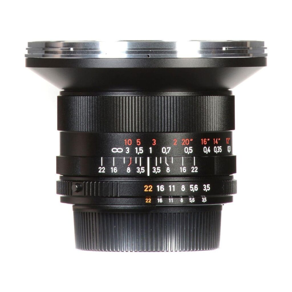 Zeiss 18mm f/3.5 Distagon T* – Nikon F Zeiss 18mm f/3.5 Distagon T* – Nikon F