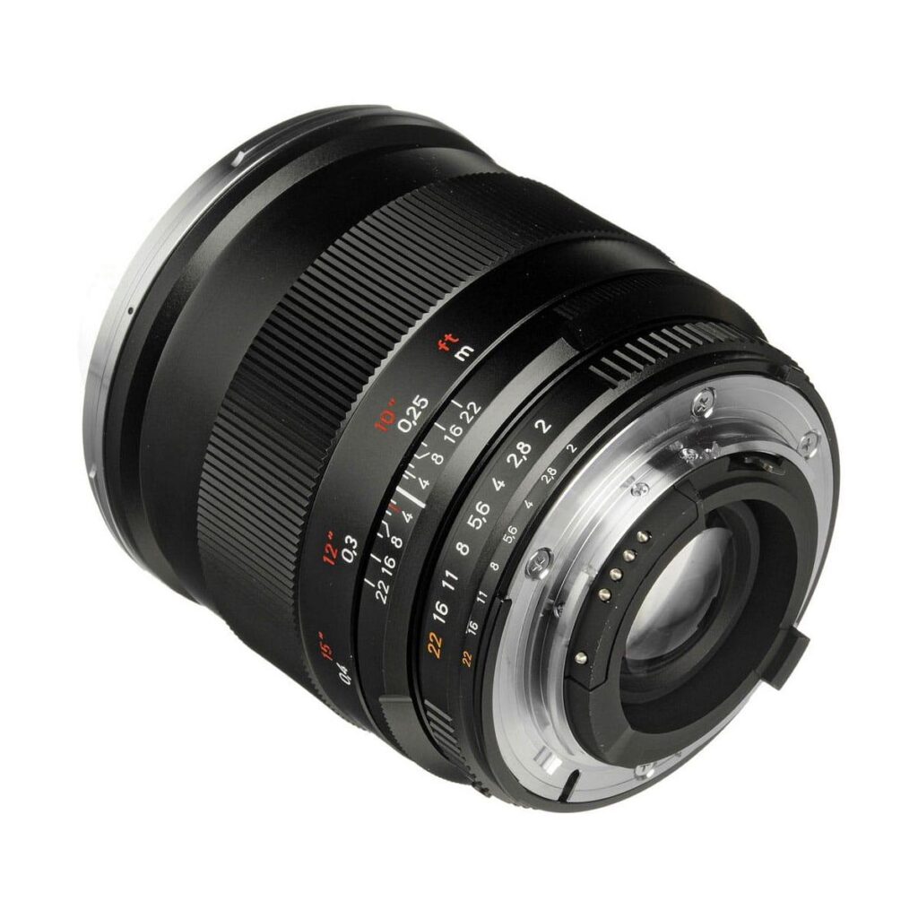 Zeiss 25mm f/2 Distagon T* – Nikon F Zeiss 25mm f/2 Distagon T* – Nikon F