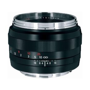 Zeiss 50mm f/1.4 Planar T* - Canon EF Zeiss 50mm f/1.4 Planar T* - Canon EF