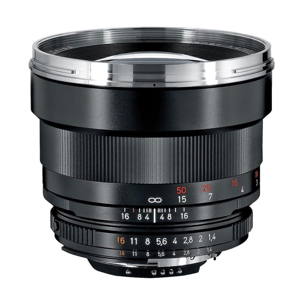 Zeiss 85mm f/1.4 Planar T* – Nikon F Zeiss 85mm f/1.4 Planar T* – Nikon F