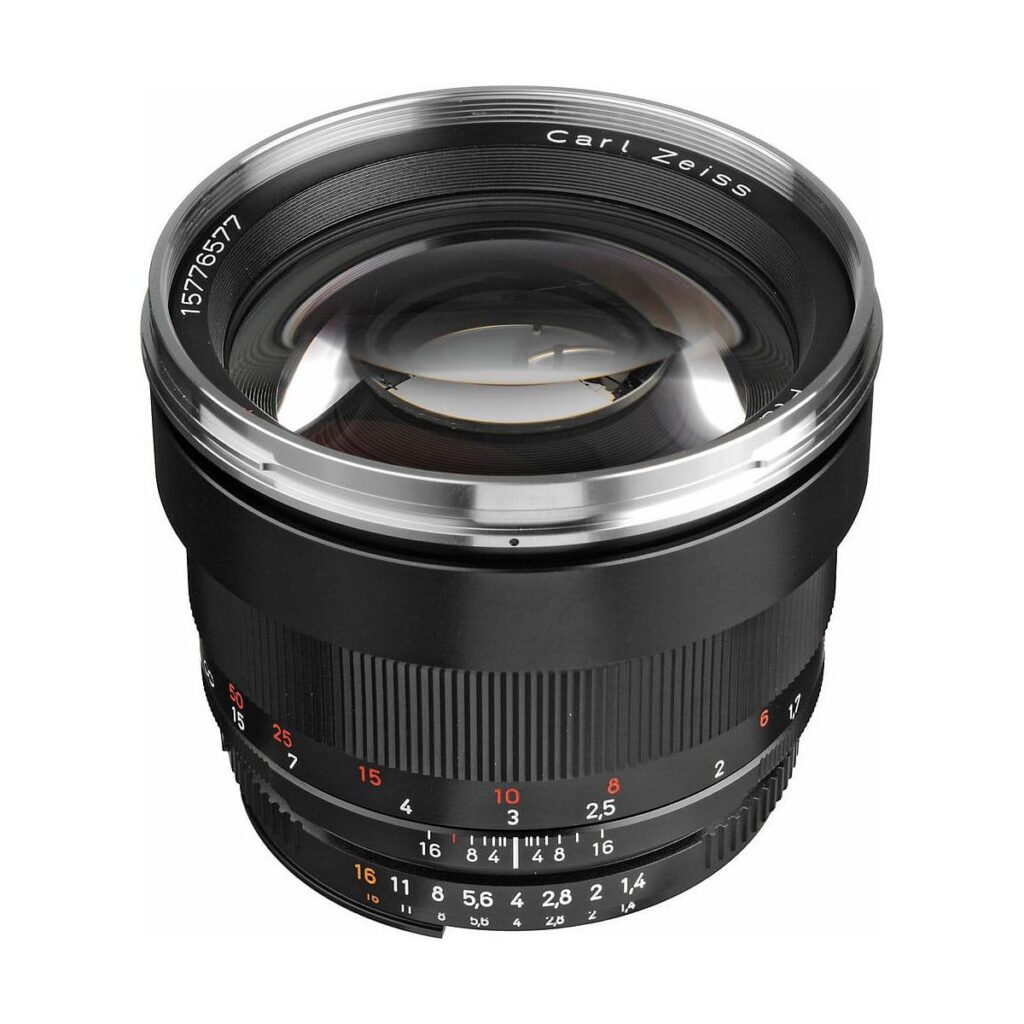Zeiss 85mm f/1.4 Planar T* – Nikon F Zeiss 85mm f/1.4 Planar T* – Nikon F