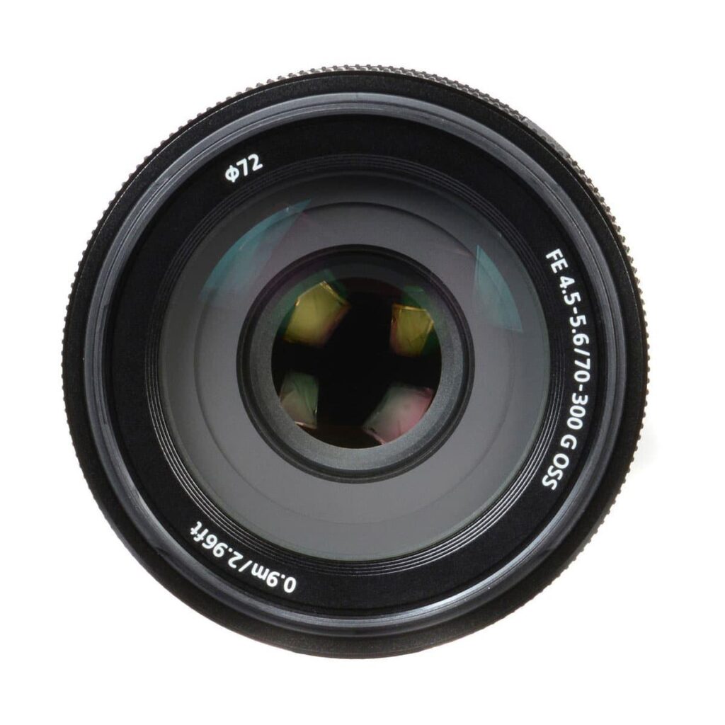 Sony FE 70-300mm f/4.5-5.6 G OSS Sony FE 70-300mm f/4.5-5.6 G OSS