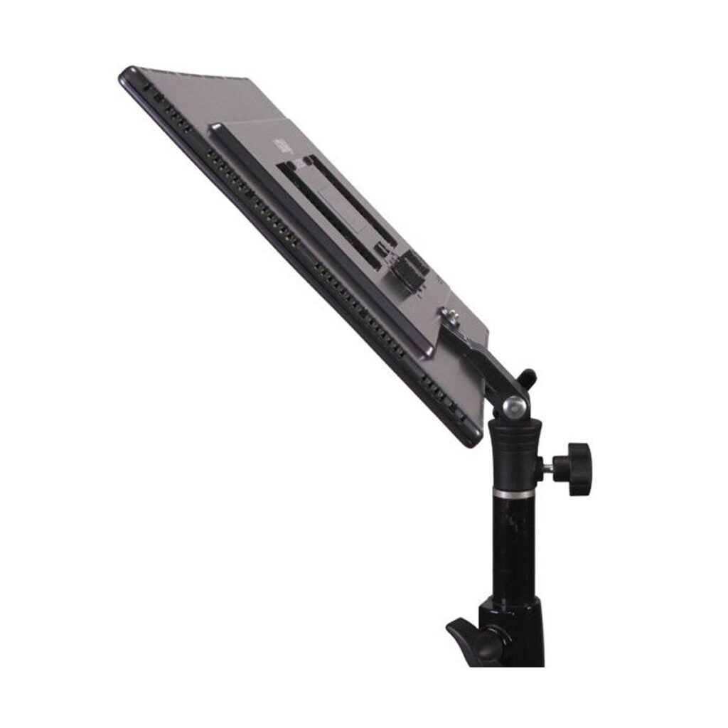 LedGo E268C 26.8W Bi-Color On-Camera LED Pad Light LedGo E268C 26.8W Bi-Color On-Camera LED Pad Light