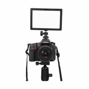 LedGo E116C 11.5W Bi-Color On-Camera LED Pad Light LedGo E116C 11.5W Bi-Color On-Camera LED Pad Light