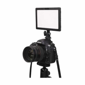 LedGo E116C 11.5W Bi-Color On-Camera LED Pad Light LedGo E116C 11.5W Bi-Color On-Camera LED Pad Light