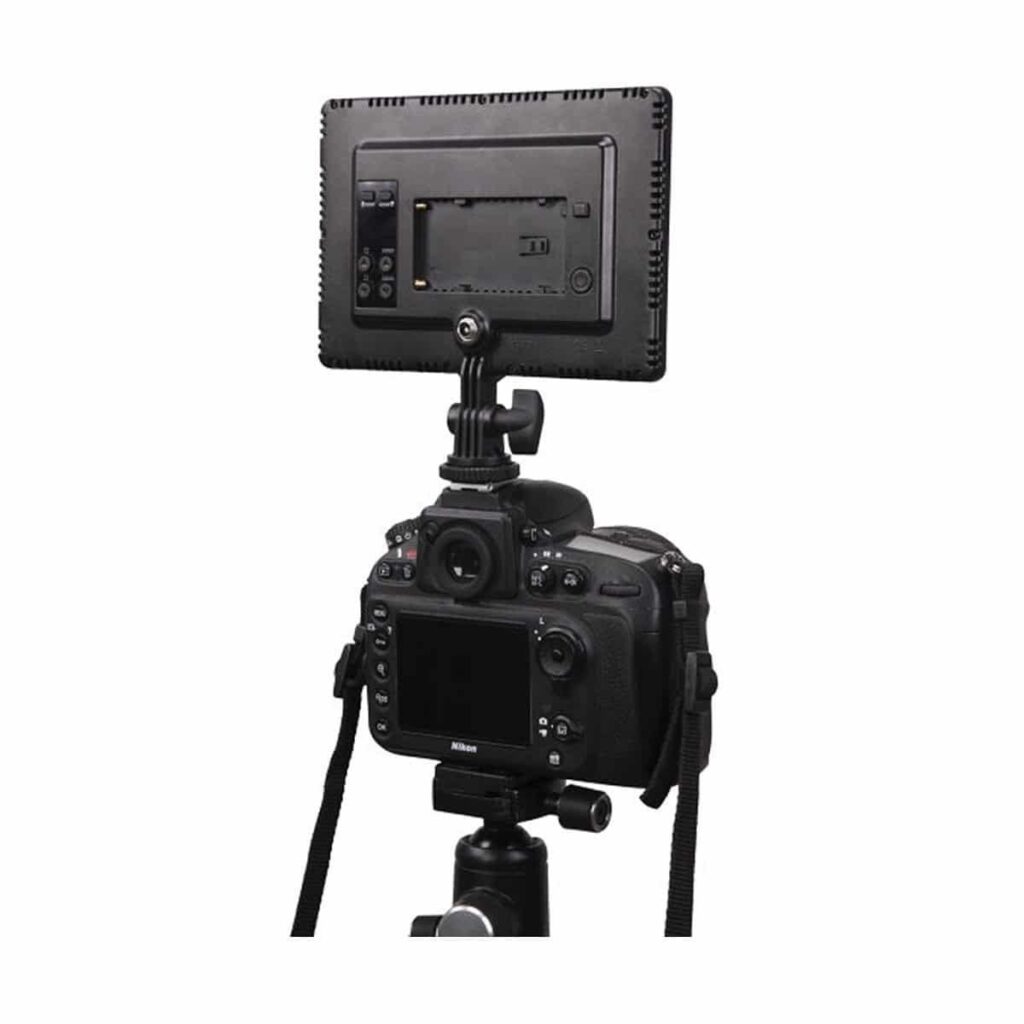 LedGo E116C 11.5W Bi-Color On-Camera LED Pad Light LedGo E116C 11.5W Bi-Color On-Camera LED Pad Light