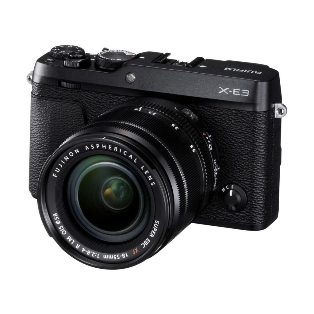 Fujifilm X-E3 Musta + Fujinon 18-55mm f/2.8-F4 OIS Fujifilm X-E3 Musta + Fujinon 18-55mm f/2.8-F4 OIS