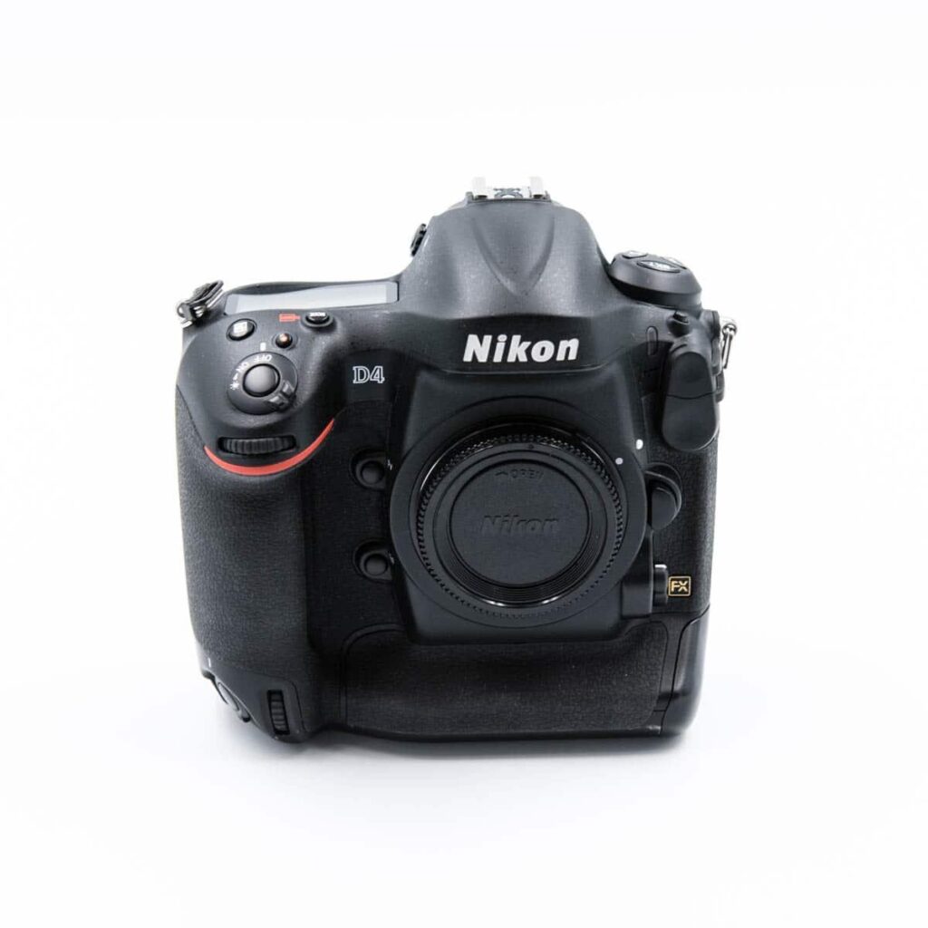 Nikon D4 (ALV24%, shuttercount 0, takuu 6kk, 2x 32GB XQD, 2kpl akkuja) – Käytetty Nikon D4 (ALV24%, shuttercount 0, takuu 6kk, 2x 32GB XQD, 2kpl akkuja) – Käytetty
