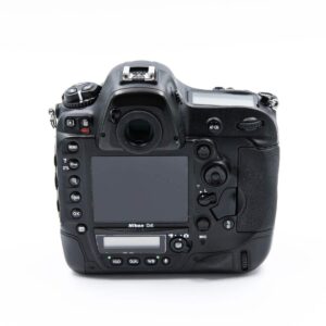 Nikon D4 (ALV24%, shuttercount 0, takuu 6kk, 2x 32GB XQD, 2kpl akkuja) – Käytetty Nikon D4 (ALV24%, shuttercount 0, takuu 6kk, 2x 32GB XQD, 2kpl akkuja) – Käytetty