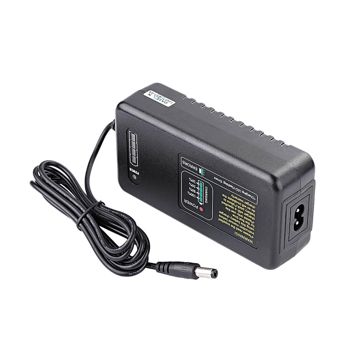 Godox Witstro AD600 Laturi