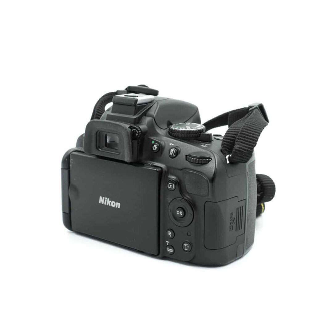 Nikon / Nikkor AF-S 35mm f/1.8 G DX – Käytetty
