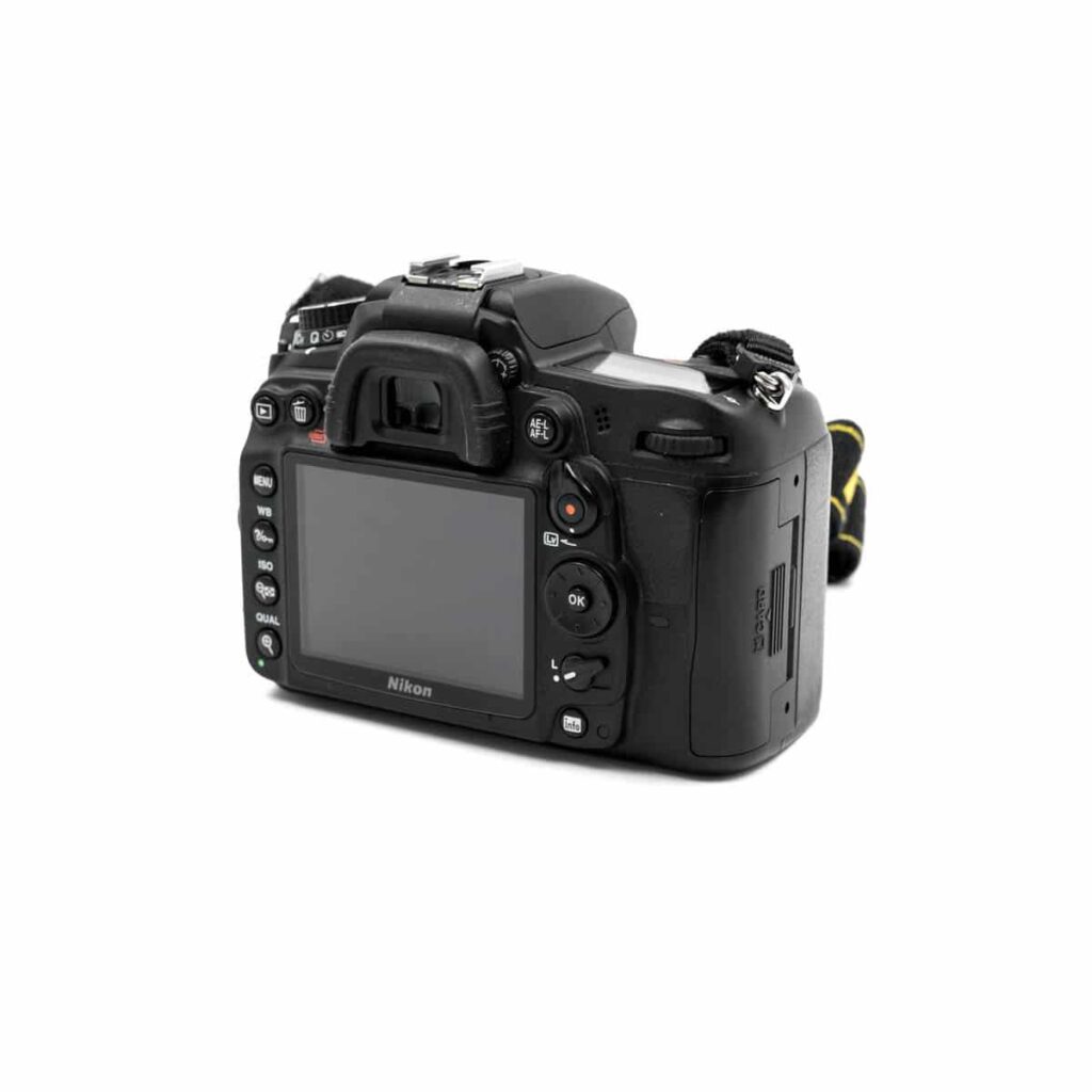 Nikon D7000 (shuttercount 20000) – Käytetty Nikon D7000 (shuttercount 20000) – Käytetty