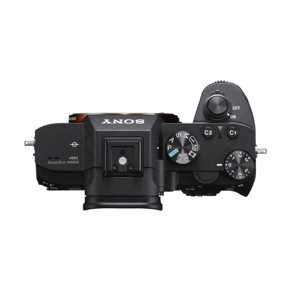 Sony A7 III – Peilitön Järjestelmäkamera + Sony GP-VPT2BT Sony A7 III – Peilitön Järjestelmäkamera + Sony GP-VPT2BT