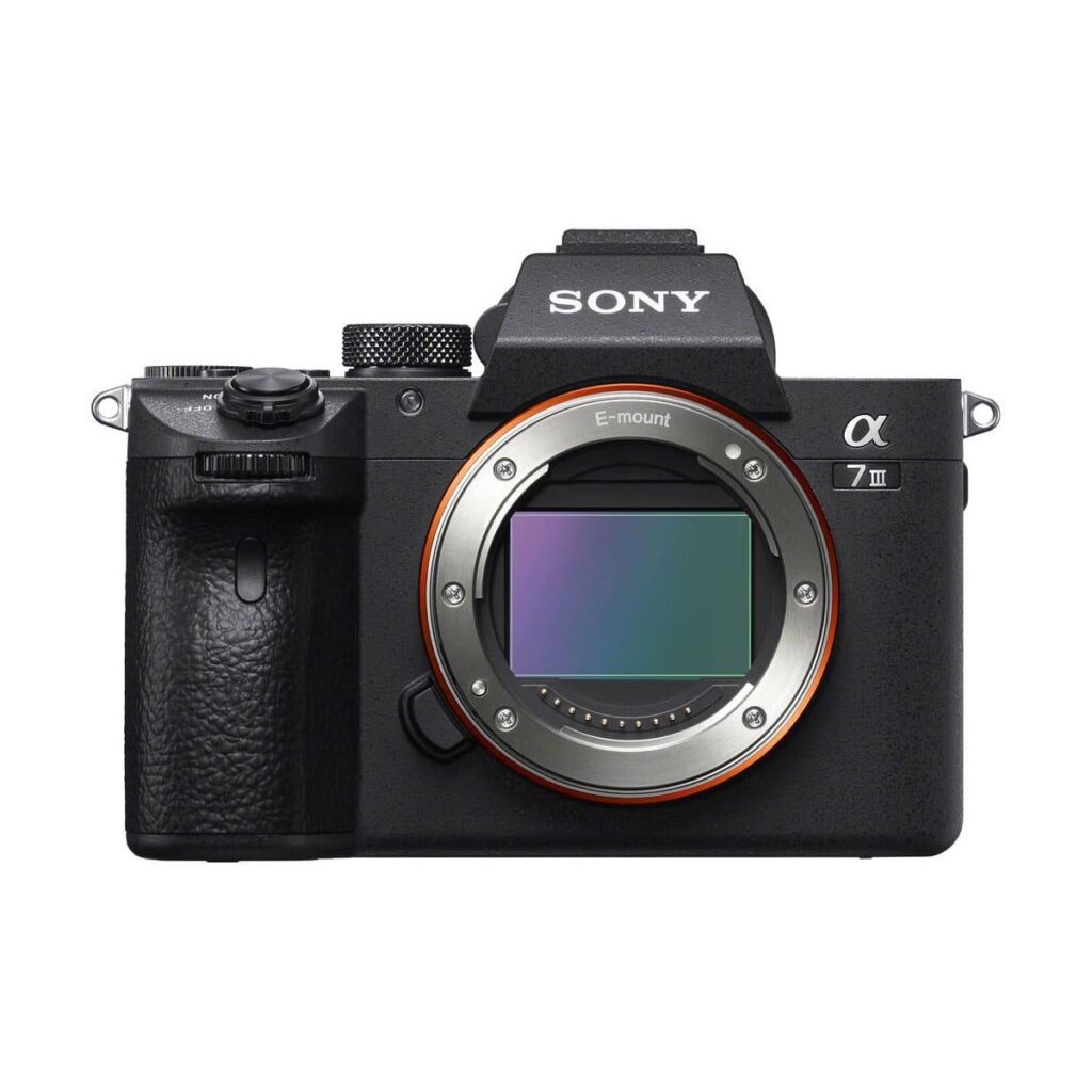 Sony A7 III Sony A7 III – Peilitön Järjestelmäkamera
