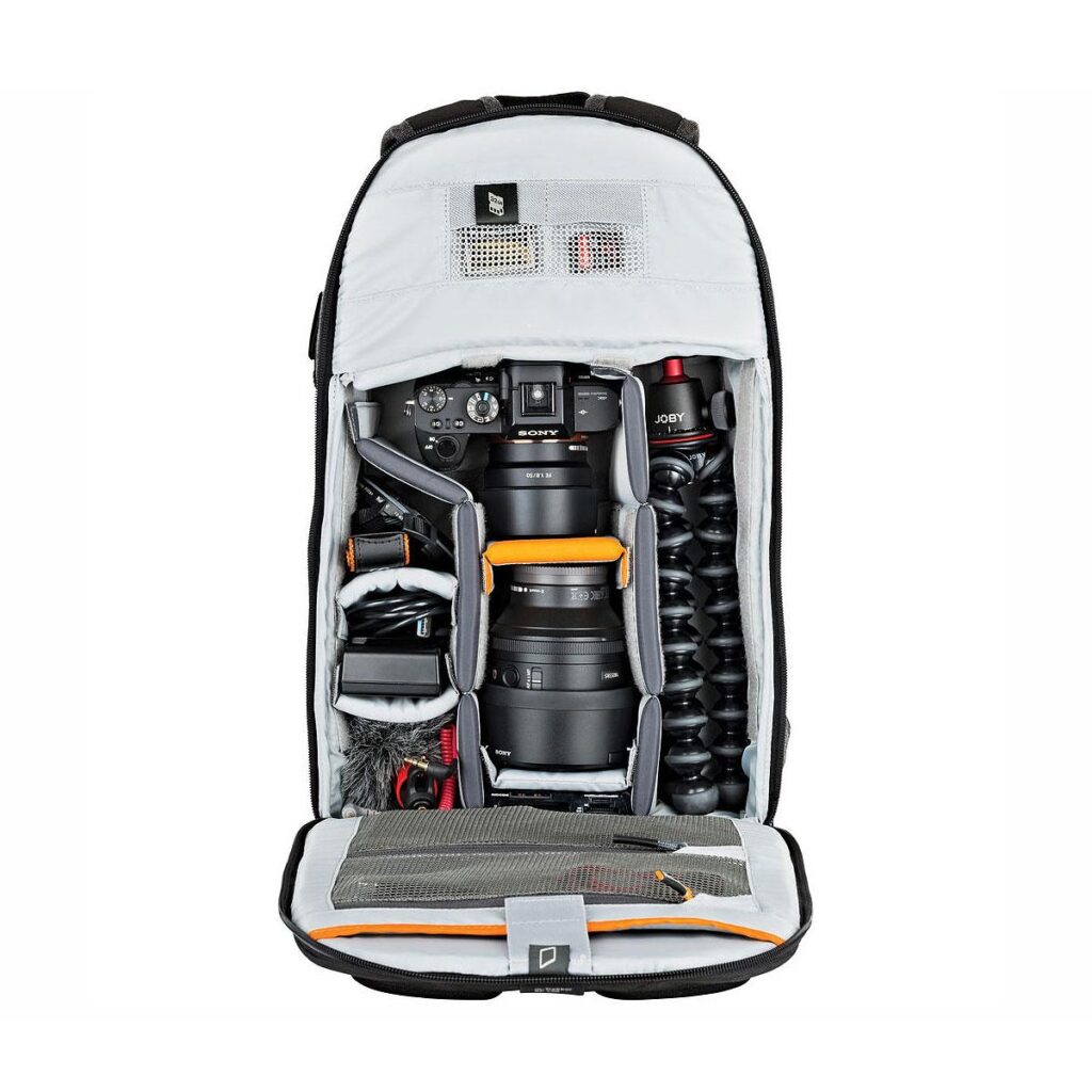 Lowepro M-trekker BP 150 Musta Lowepro M-trekker BP 150 Musta