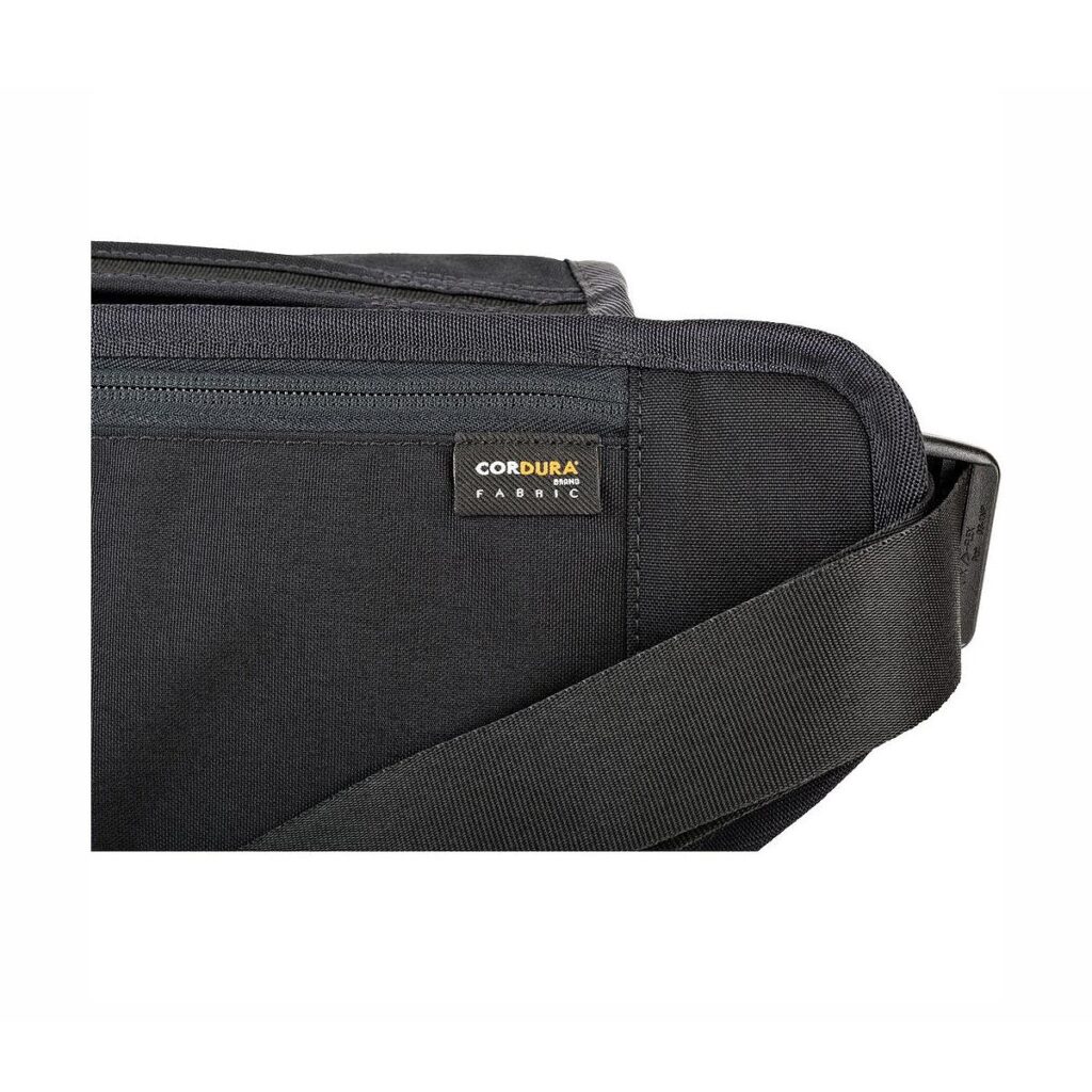Lowepro M-trekker HP 120 Musta