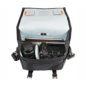 Lowepro M-trekker SH 150 Musta Lowepro M-trekker SH 150 Musta